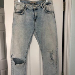 Zara Low-Rise Jeans Size 2